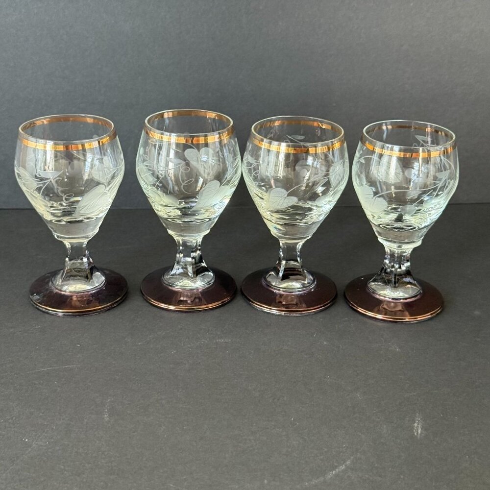 Vintage Gold Rim Etched Glass Cordial Goblets Set Of 4 With Iridescent Base